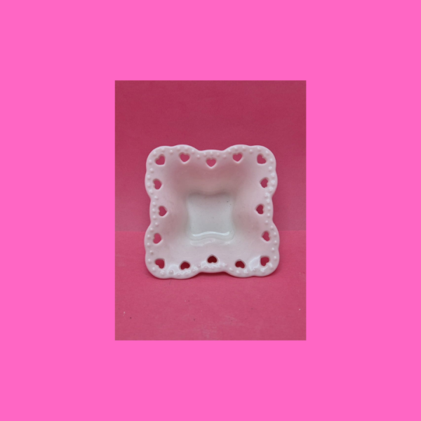 Mini Lembrancinha quadrada e vasada