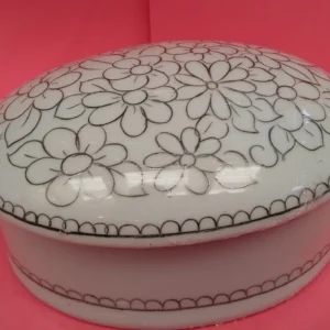 Caixa Oval desenhada