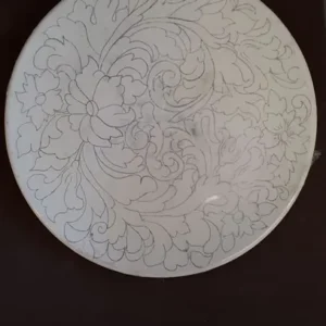 Prato Reto Desenhado