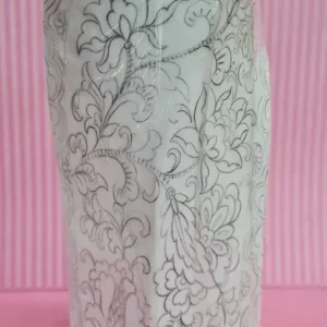Vaso Quadrado Torcido desenhado